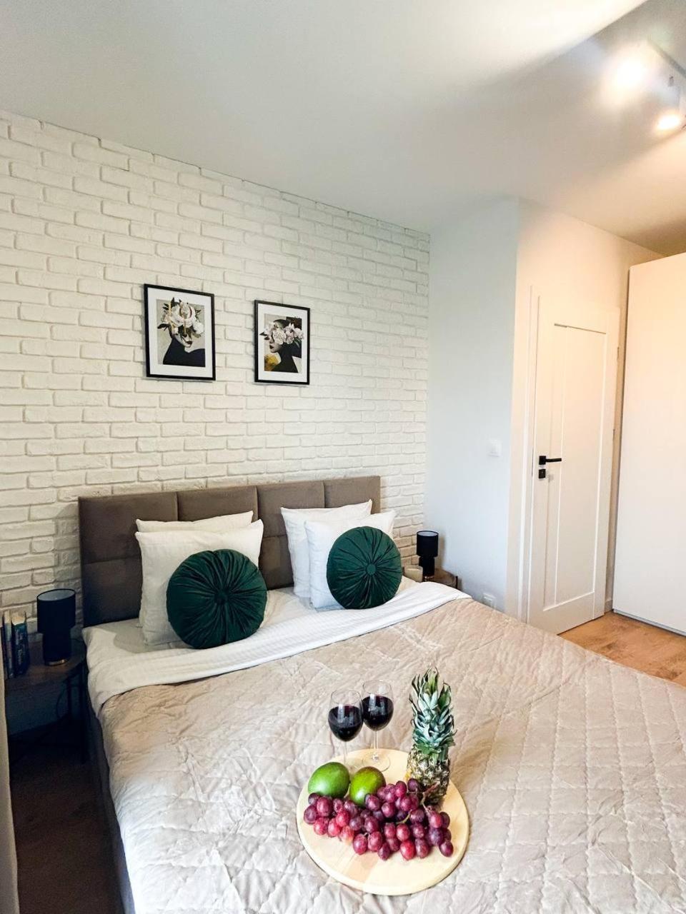 Lumina Luxury 3-Rooms Apartments With Parking Łódź Exterior foto